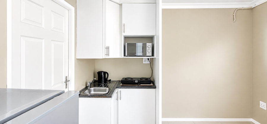 To Let 1 Bedroom Property for Rent in Glenlilly Western Cape
